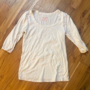 Old Navy White Maternity Tee